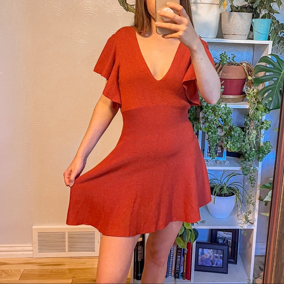 Free People Knit Mini Dress Ruffle Sleeve V-Neck Eyelets A-Line Cotton Blend - Picture 3 of 10